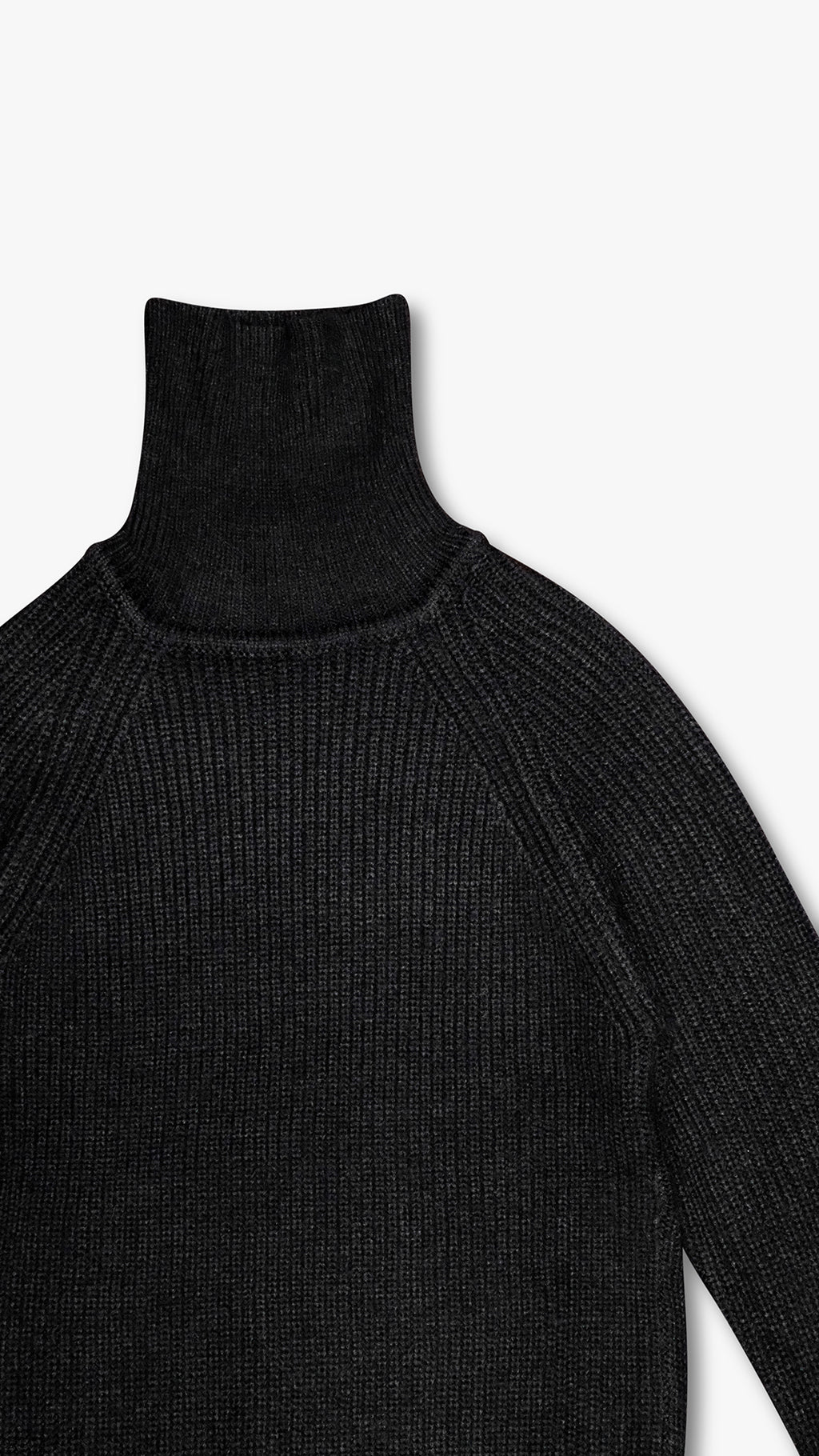 RIBBED TURTLENECK IN CASHMERE BLEND